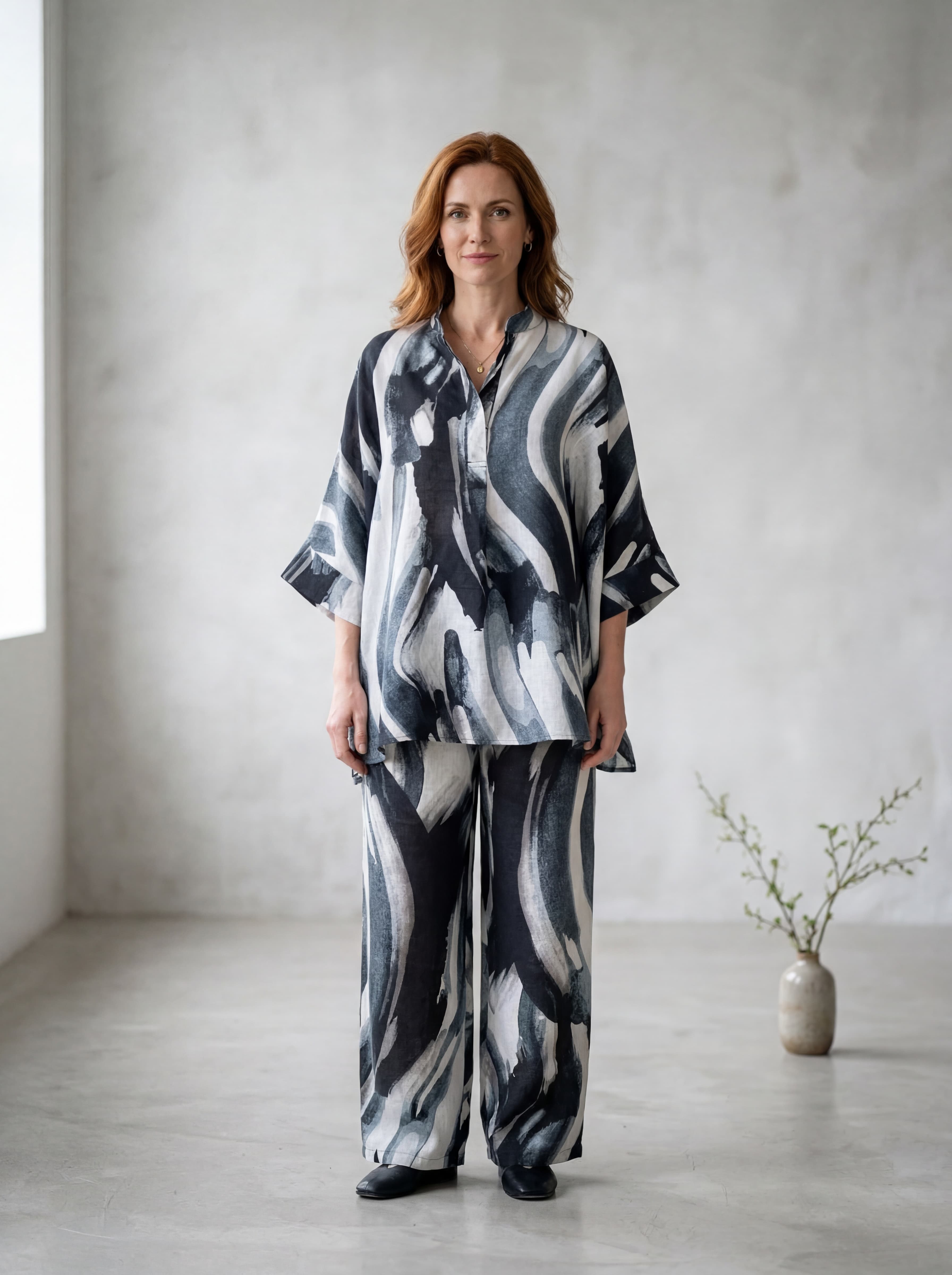 Casacca Over in Lino con Stampa Astratta — immagine 2