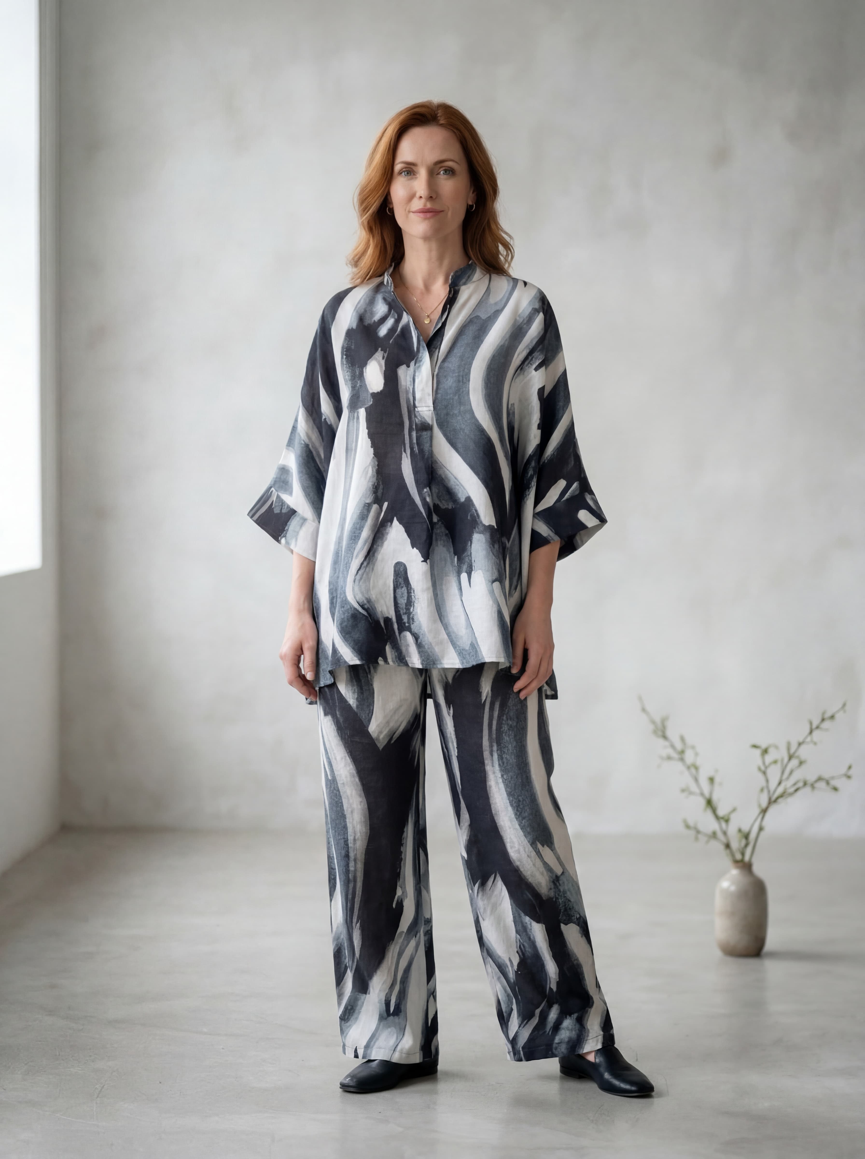 Casacca Over in Lino con Stampa Astratta — immagine 3