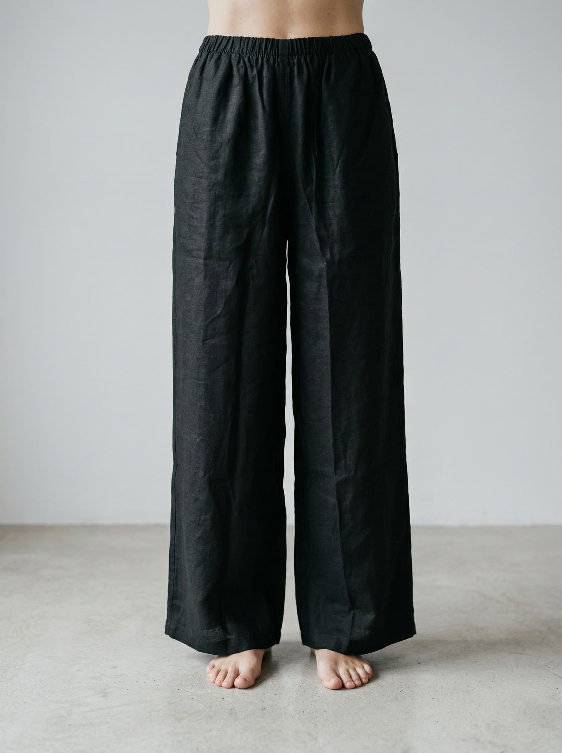 Pantalone a Gamba Larga in Lino Nero — immagine 1