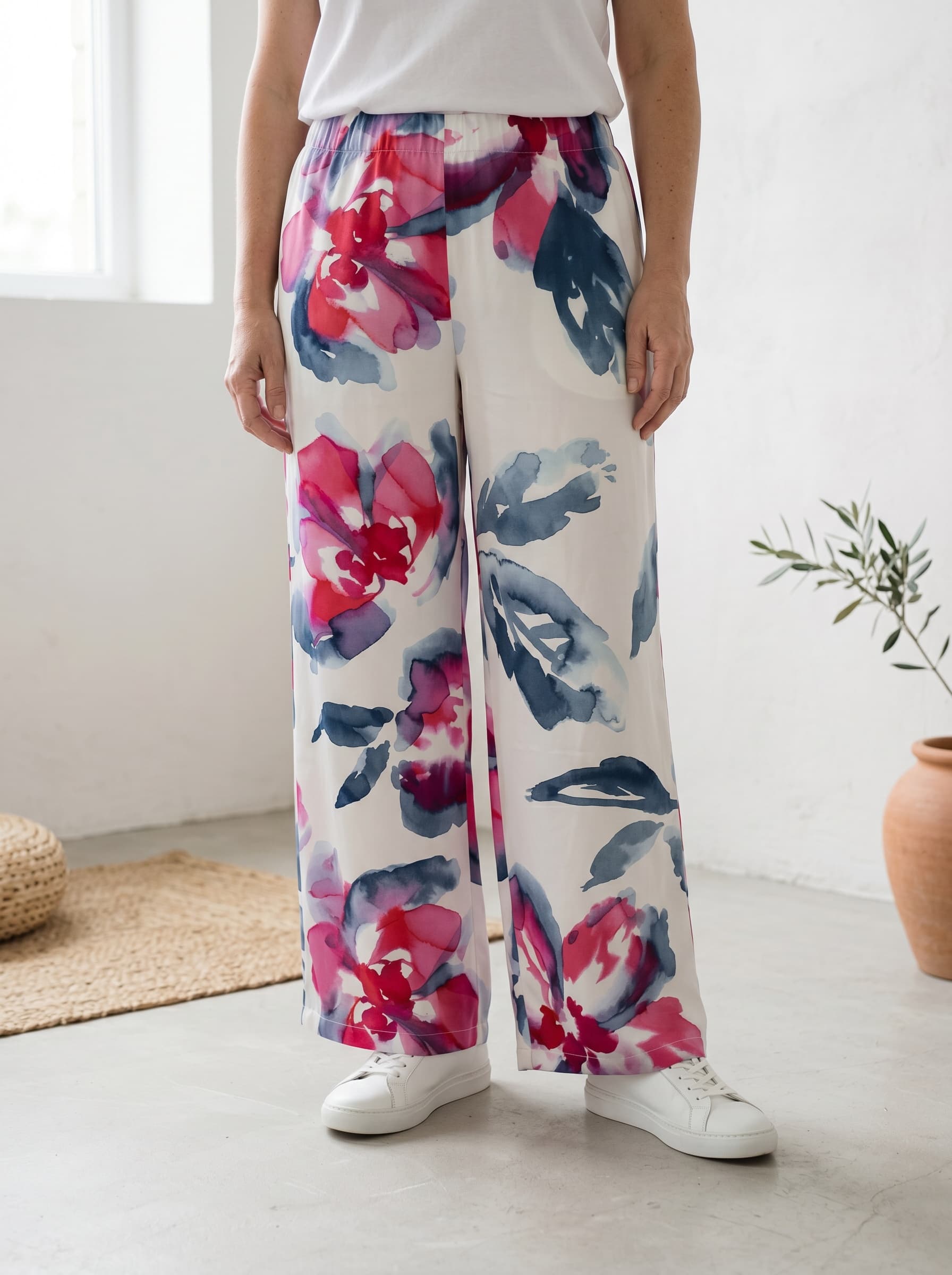 Pantaloni in Viscosa con Stampa Floreale — immagine 1