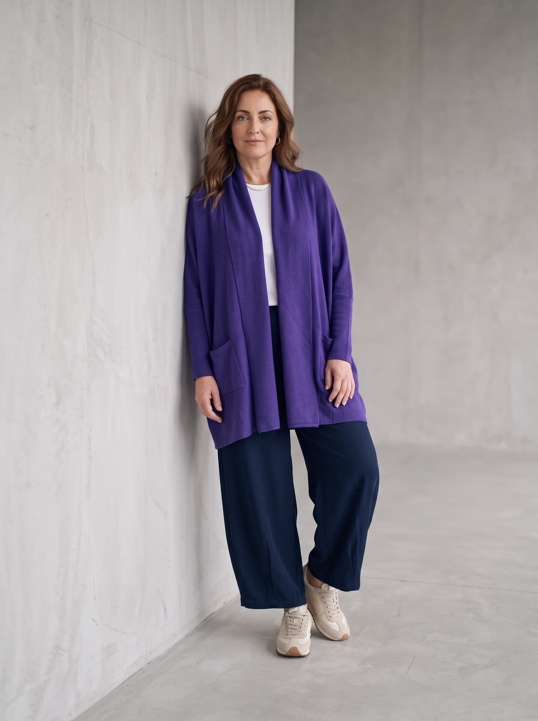 Cardigan Over Viola — immagine 3